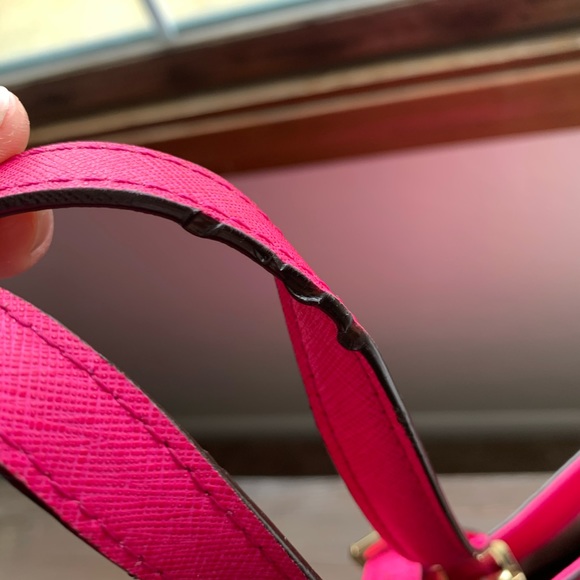 MICHAEL Michael Kors
Bag Mk Fuschia Leather Tote - Picture 6 of 6